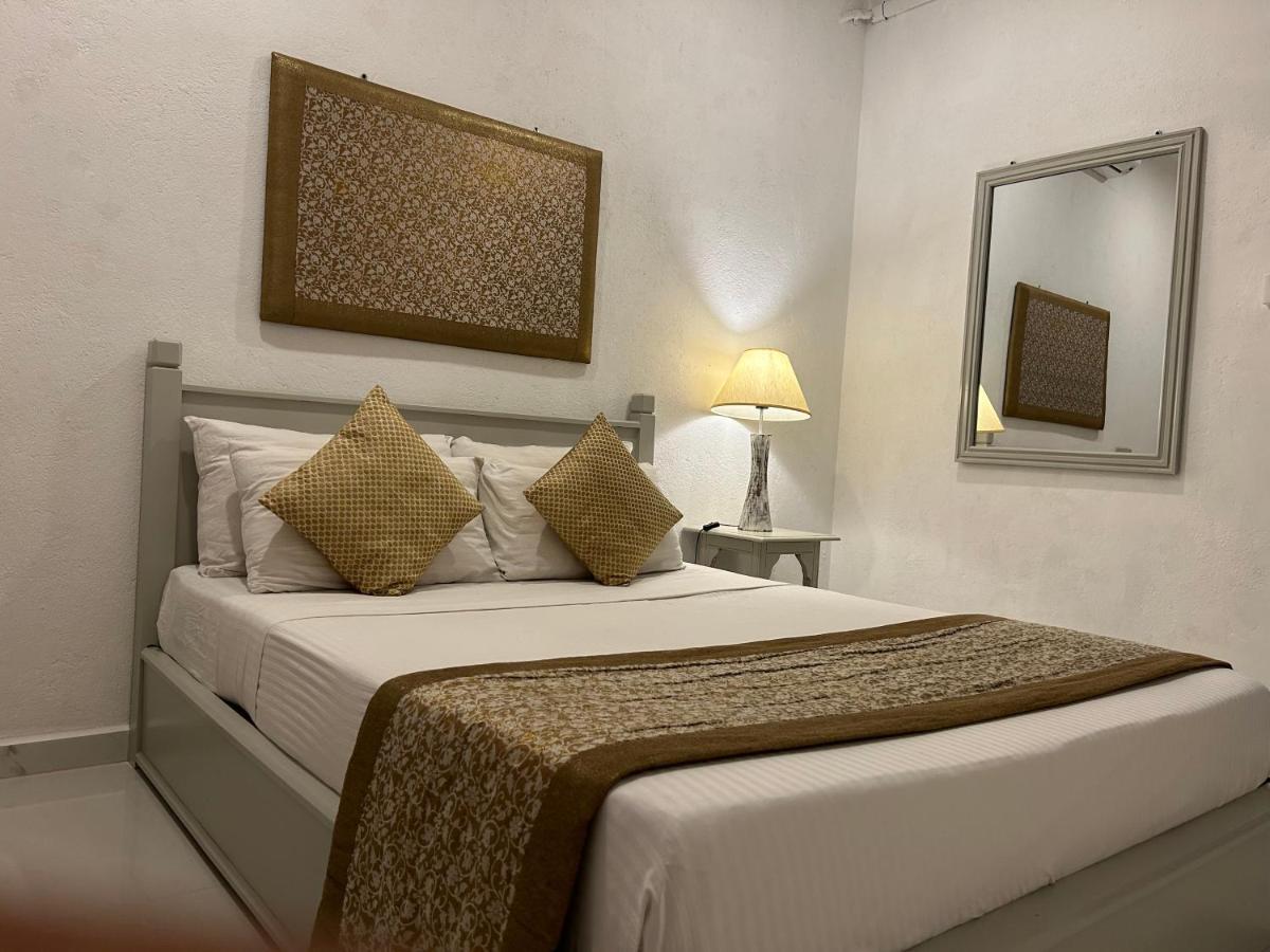 By Sunrise Guest house