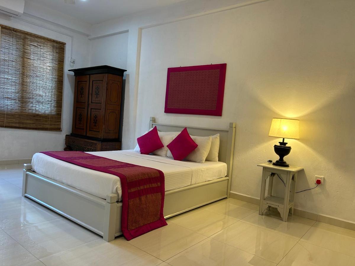 By Sunrise Guest house *