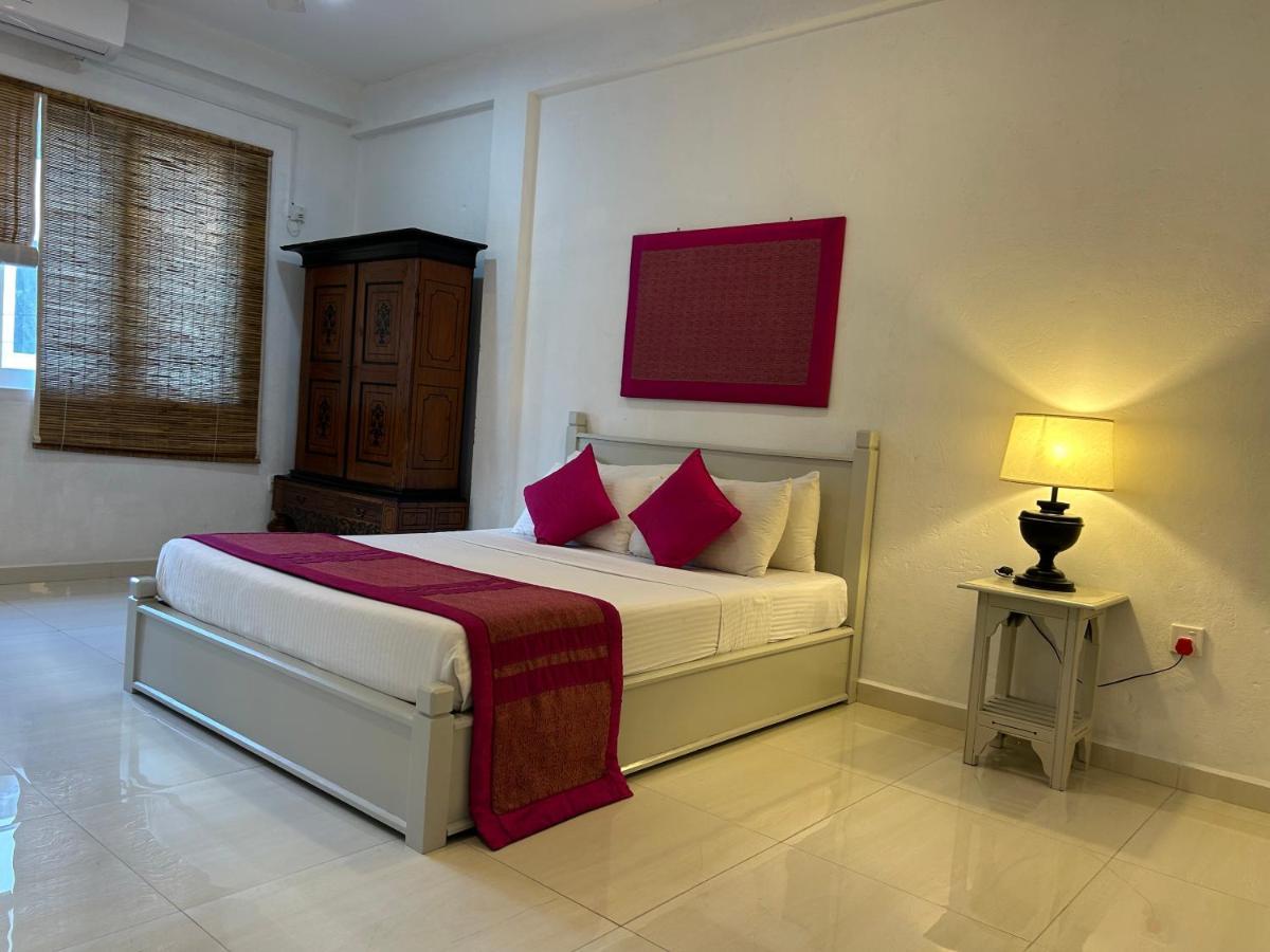 Guest house By Sunrise Colombo