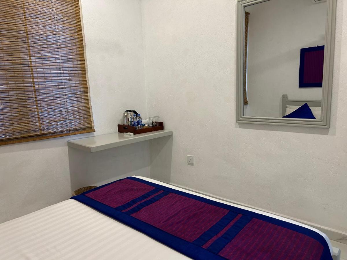 Guest house By Sunrise Colombo