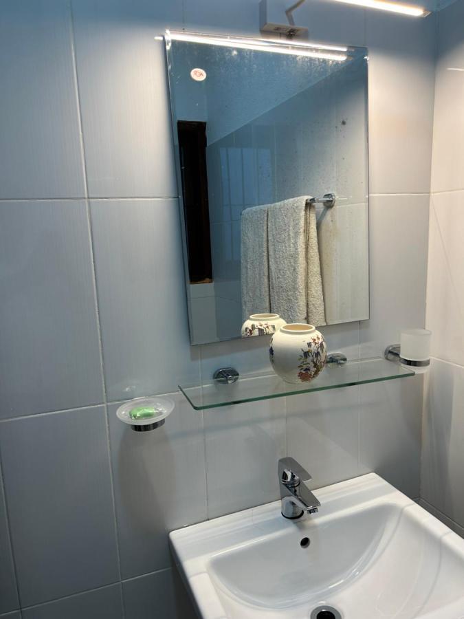 Guest house By Sunrise Colombo